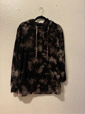 No Boundaries Black and Brown Tie-Dye Hoodie